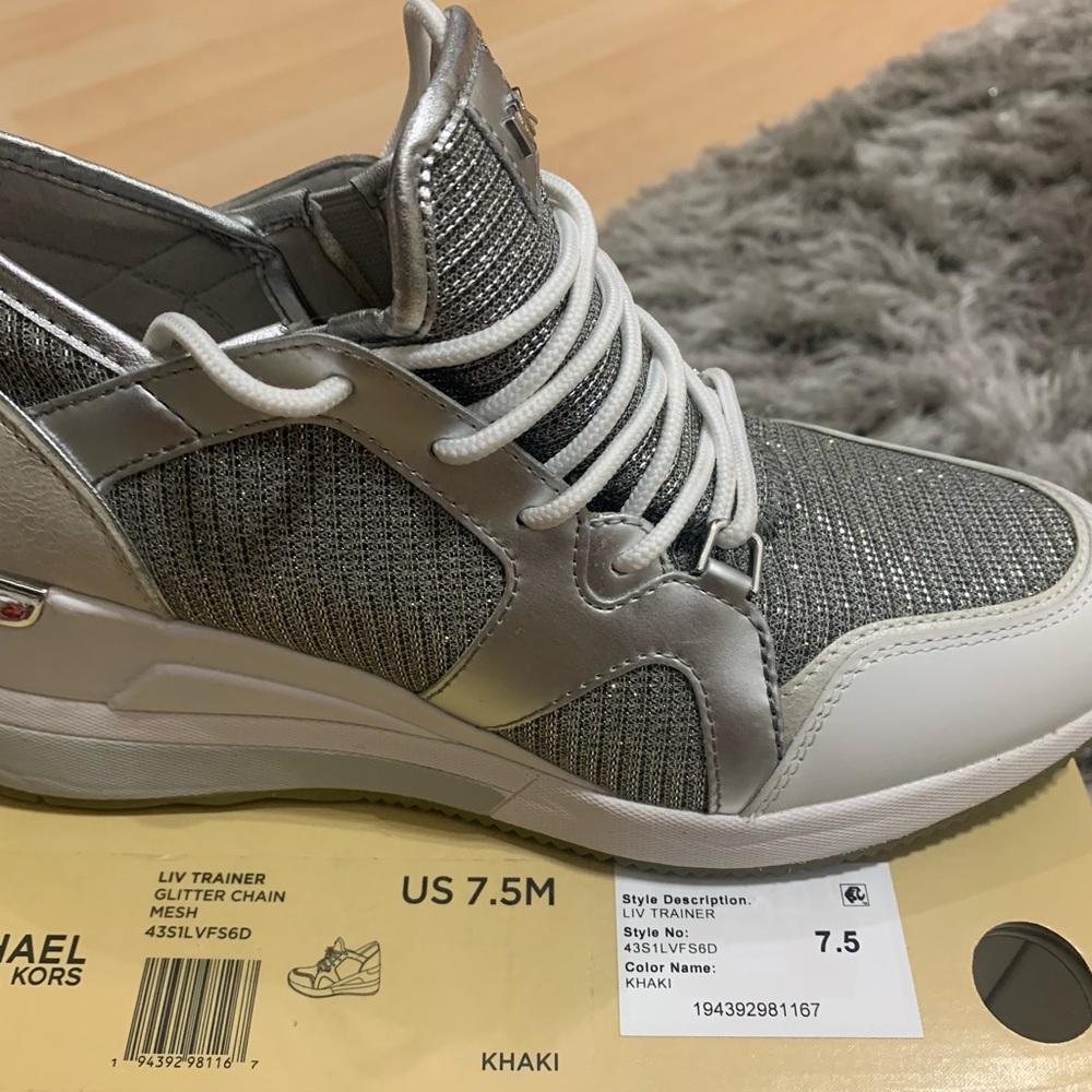 Michael Kors Glitter Chain Mesh L/V Trainer shoes Size 7.5 worn once!  Like new!